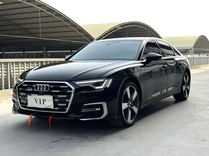 Audi A6L 2023 Model 45 TFSI quattro Exclusive Dynamic Model – фото 1