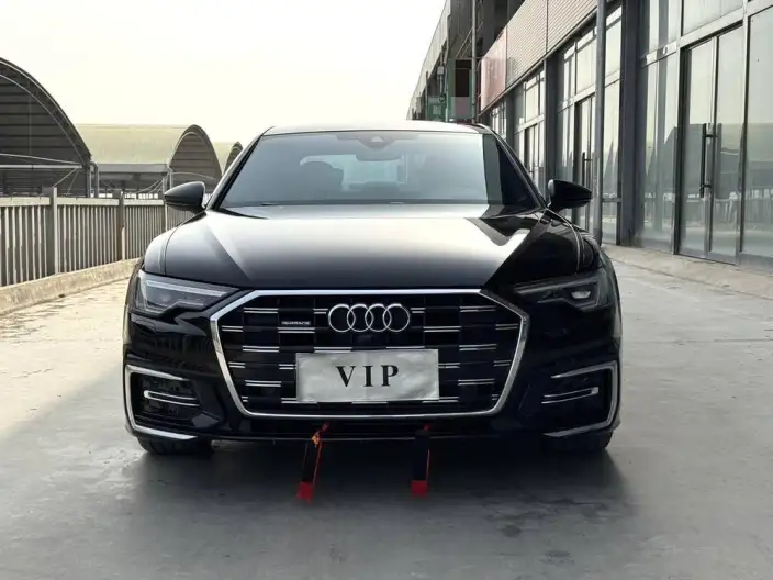 Audi A6L 2023 Model 45 TFSI quattro Exclusive Dynamic Model – фото 2
