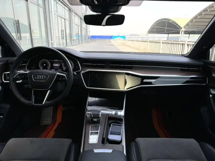 Audi A6L 2023 Model 45 TFSI quattro Exclusive Dynamic Model – фото 13