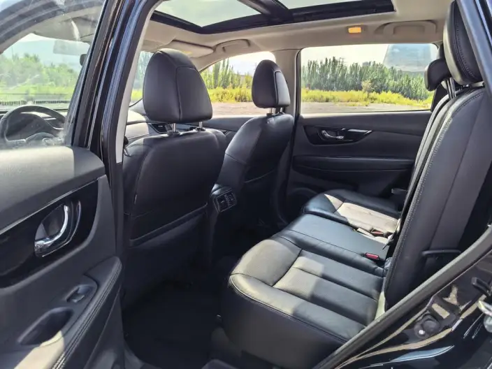 Nissan X-Trail 2020 Model 2.0L CVT Smart Connect VII seat Comfort Edition 2WD – фото 16