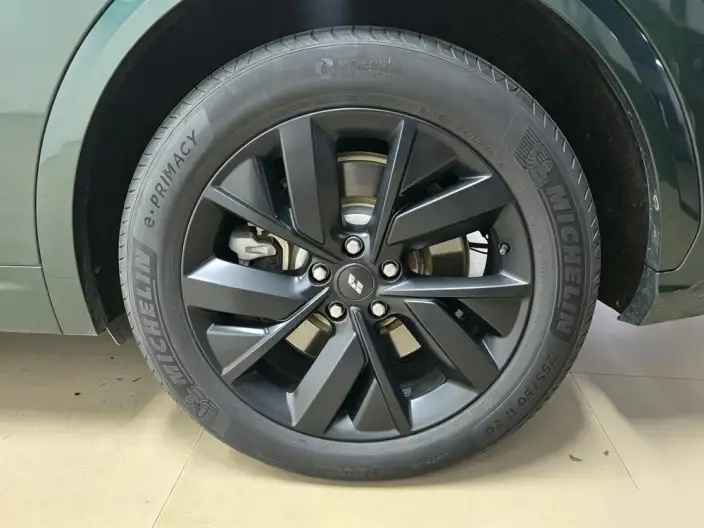 Li Auto L7 2023 Model Max Edition – фото 9