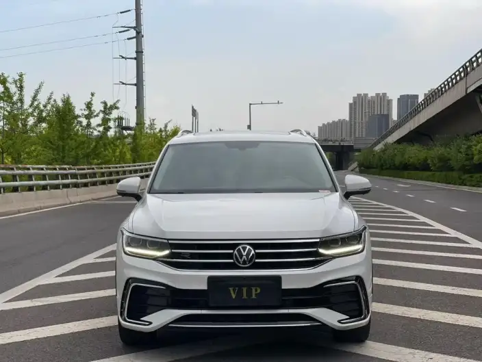 Volkswagen Tiguan L 2023 Model 330TSI 2WD R-Line Enjoy the version more – фото 2