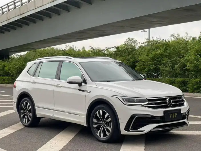 Volkswagen Tiguan L 2023 Model 330TSI 2WD R-Line Enjoy the version more – фото 3