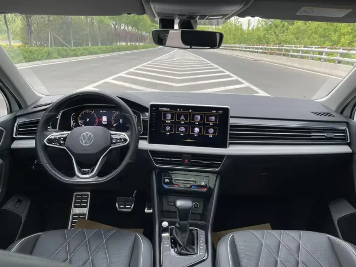 Volkswagen Tiguan L 2023 Model 330TSI 2WD R-Line Enjoy the version more – фото 21