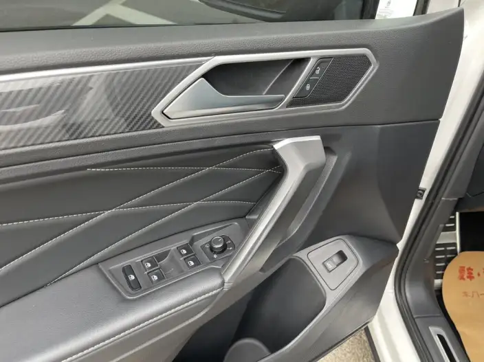 Volkswagen Tiguan L 2023 Model 330TSI 2WD R-Line Enjoy the version more – фото 26