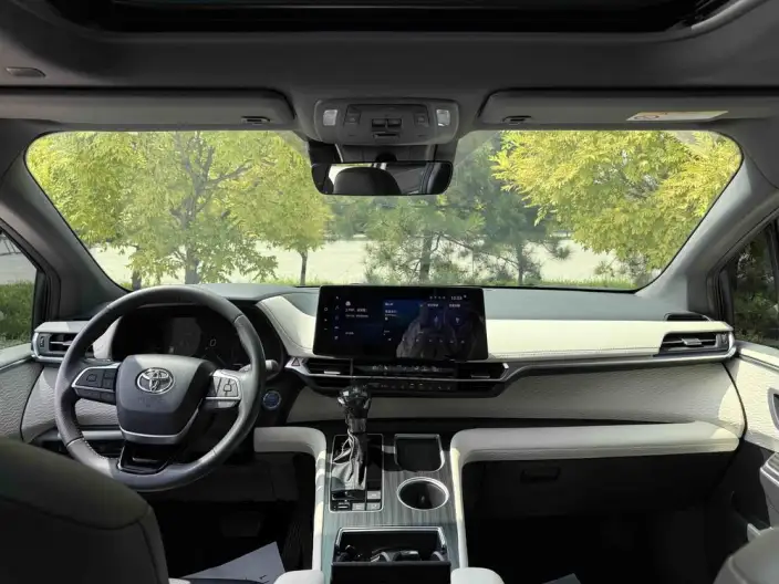 Toyota Sienna 2023 Model Facelift Hybrid 2.5L Supreme Edition – фото 11