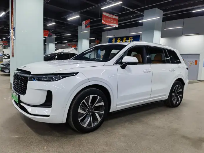Li Auto ONE 2021 Model Extended Range 6 seat Edition – фото 1