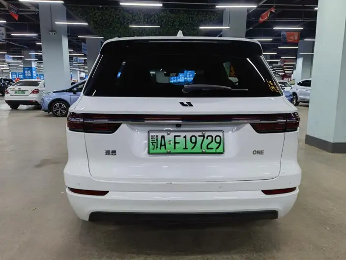 Li Auto ONE 2021 Model Extended Range 6 seat Edition – фото 5