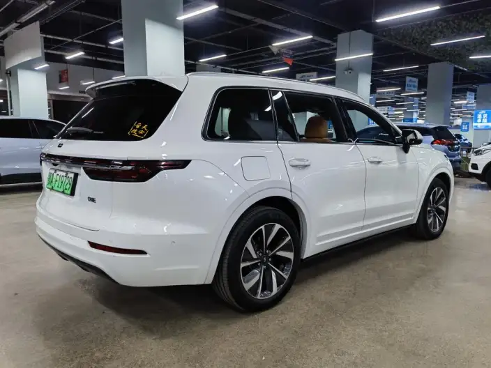 Li Auto ONE 2021 Model Extended Range 6 seat Edition – фото 6