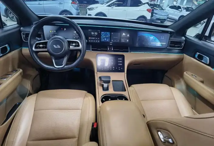 Li Auto ONE 2021 Model Extended Range 6 seat Edition – фото 12