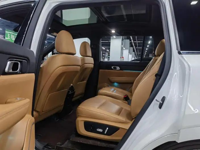 Li Auto ONE 2021 Model Extended Range 6 seat Edition – фото 16