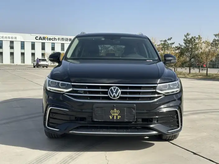 Volkswagen Tiguan L 2022 Model 330TSI Automatic 2WD R-Line Enjoy the version more – фото 2