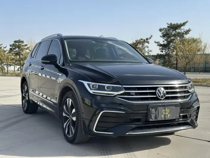 Volkswagen Tiguan L 2022 Model 330TSI Automatic 2WD R-Line Enjoy the version more – фото 3