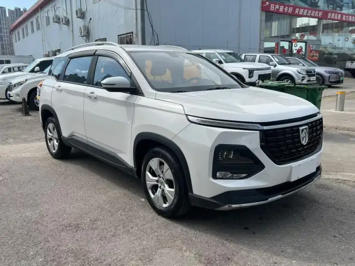 Baojun 530 2020 Model 1.5T CVT Luxury Connected Model 6 seat – фото 3
