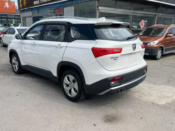 Baojun 530 2020 Model 1.5T CVT Luxury Connected Model 6 seat – фото 4