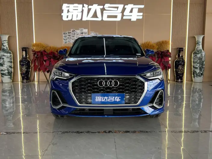 AUDI Q3 Sportback 2020 Model 40 TFSI Fashion Model – фото 2