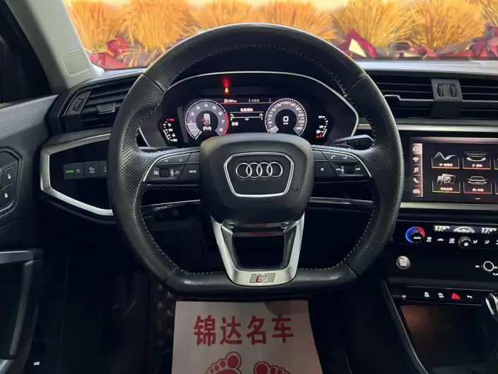 AUDI Q3 Sportback 2020 Model 40 TFSI Fashion Model – фото 9