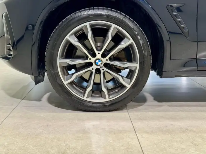 BMW X3 2023 Model xDrive30i Leading Model M Night Set – фото 11