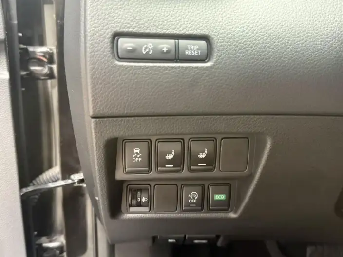 Nissan X-Trail 2023 Model Classic Edition 2.0L 2WD Smart Connect Comfort Edition – фото 20