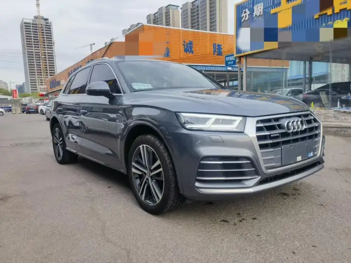 Audi Q5L 2020 Model 40 TFSI Rong Xiang Fashion Model – фото 3