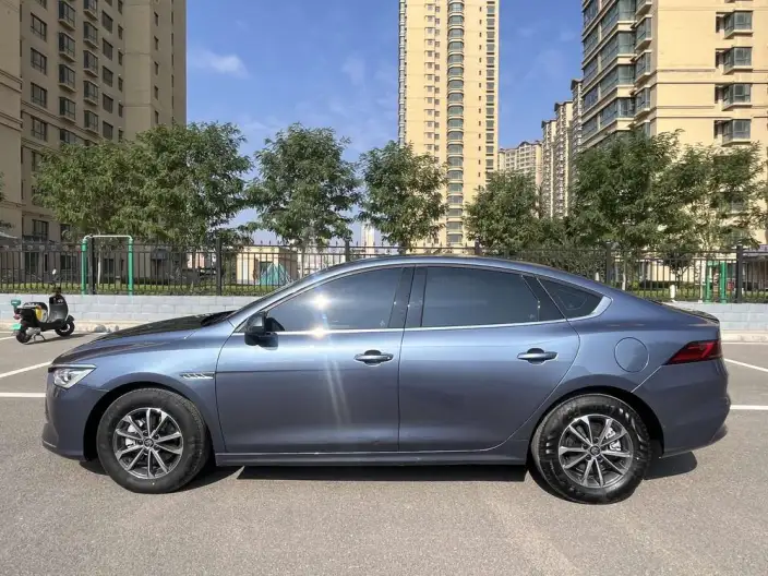 BYD Qin PLUS DM 2024 Model Honor Edition DM-i 55KM Leading Model – фото 4