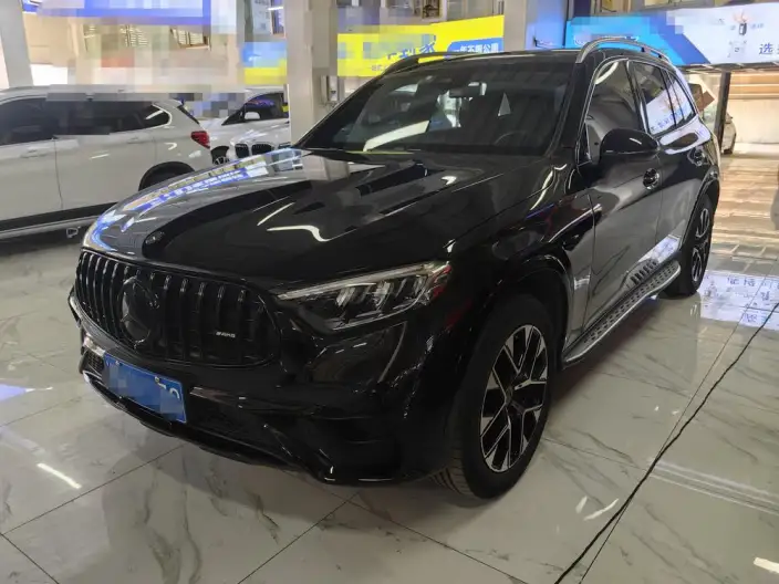 Mercedes-Benz GLC 2023 Model Facelift GLC 260 L 4MATIC Luxury Model 5 seat – фото 1