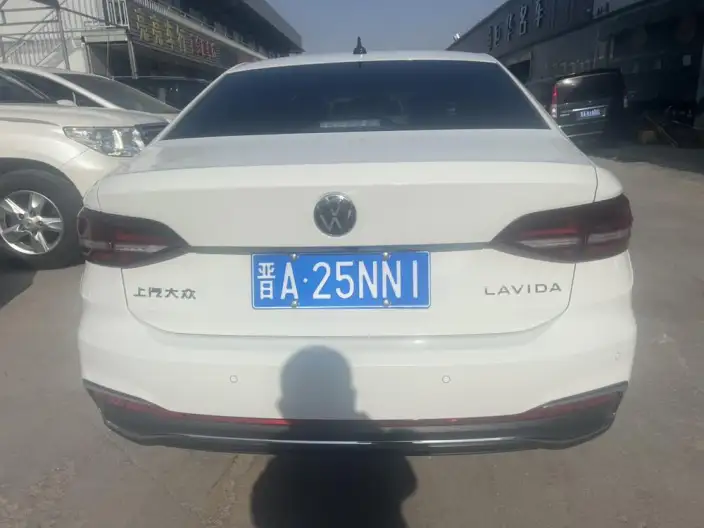 Volkswagen Lavida 2023 Model Facelift 1.5L Automatic Five million editions – фото 4