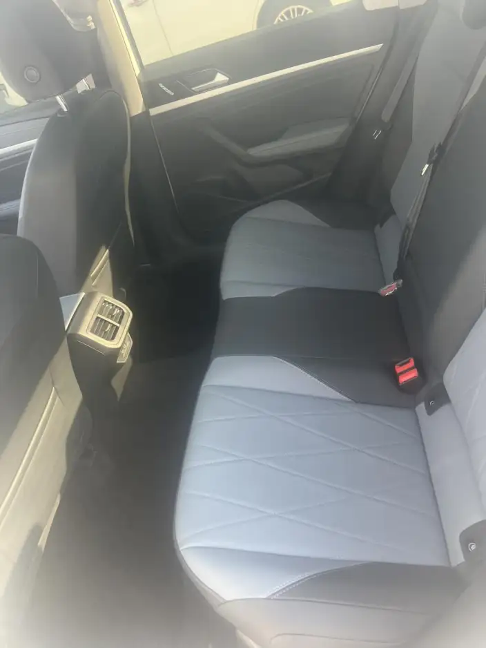 Volkswagen Lavida 2023 Model Facelift 1.5L Automatic Five million editions – фото 10
