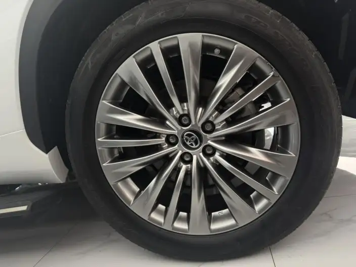 Toyota Highlander 2023 Model Hybrid 2.5L 4WD Premium Edition 7 seat – фото 7