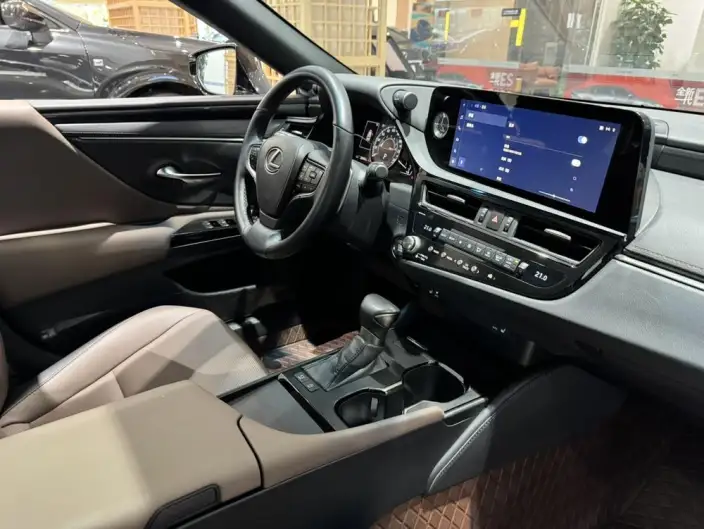 Lexus ES 2022 Model 200 Superior Edition – фото 13