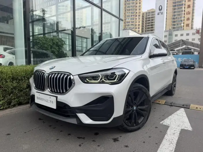 BMW X1 2021 Model sDrive20Li Fashion Model – фото 1
