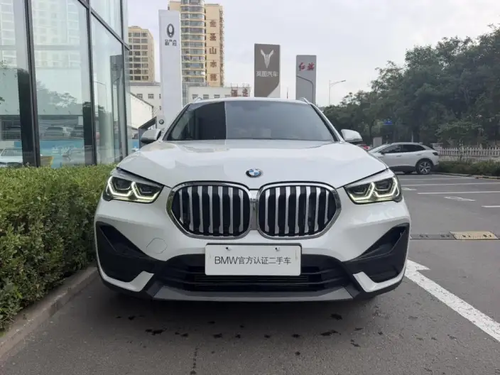 BMW X1 2021 Model sDrive20Li Fashion Model – фото 2
