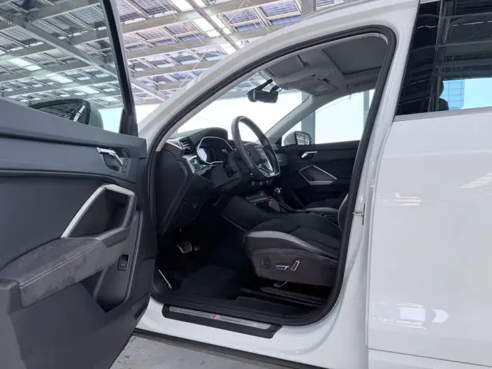 AUDI Q3 2022 Model 35 TFSI Fashion Dynamic Model – фото 15