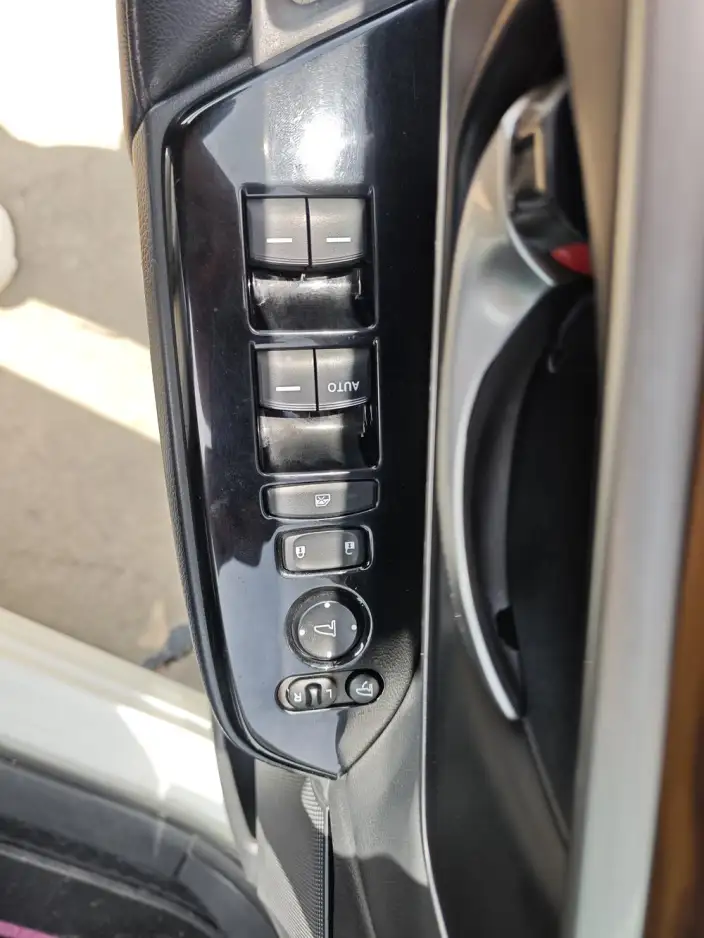 Honda CR-V 2020 Model Dazzling Edition plus 240TURBO CVT 2WD Fashion edition – фото 11