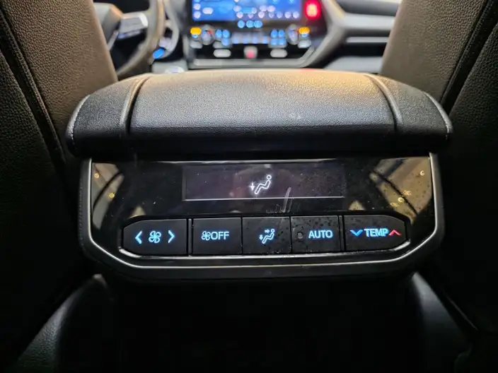 Toyota Highlander 2022 Model Hybrid 2.5L 4WD Premium Edition 7 seat – фото 13