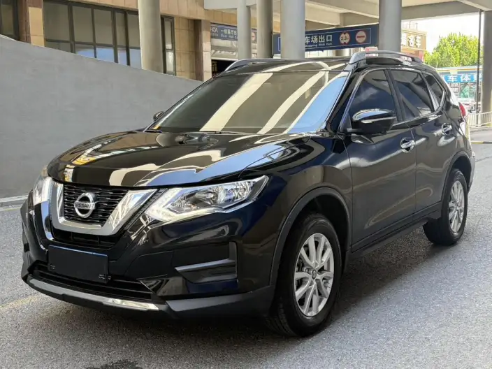 Nissan X-Trail 2023 Model Classic Edition 2.0L 2WD Smart Connect Comfort Edition – фото 1