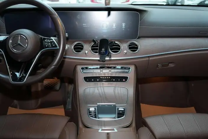 Mercedes-Benz E-Class 2021 Model Facelift E 260 L sedan – фото 11