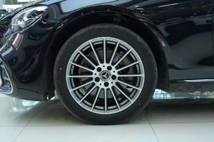 Mercedes-Benz E-Class 2021 Model Facelift E 260 L sedan – фото 12