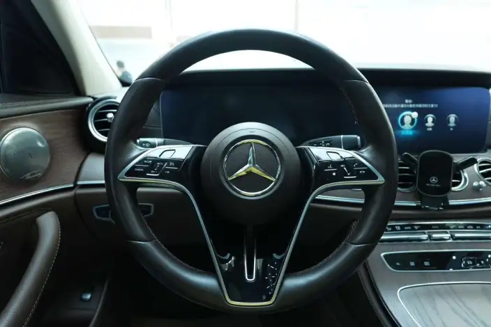 Mercedes-Benz E-Class 2021 Model Facelift E 260 L sedan – фото 19