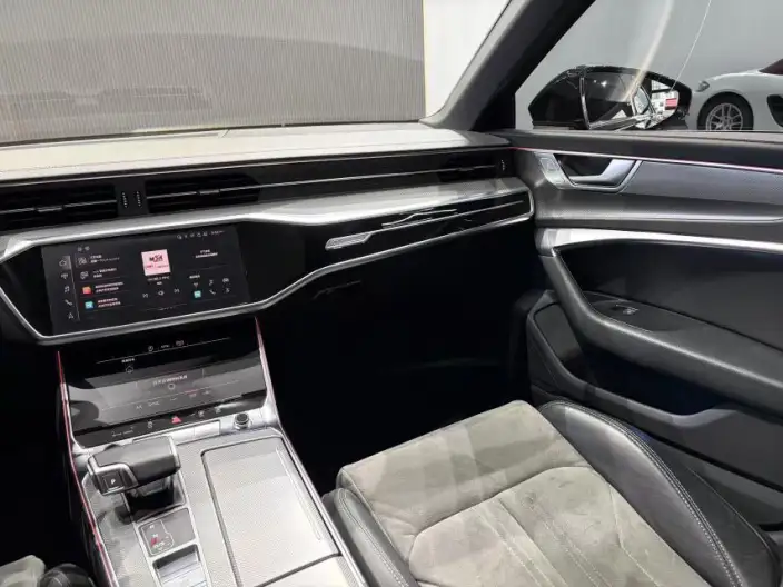 Audi A6L 2024 Model 40 TFSI Luxury Dynamic Model – фото 14