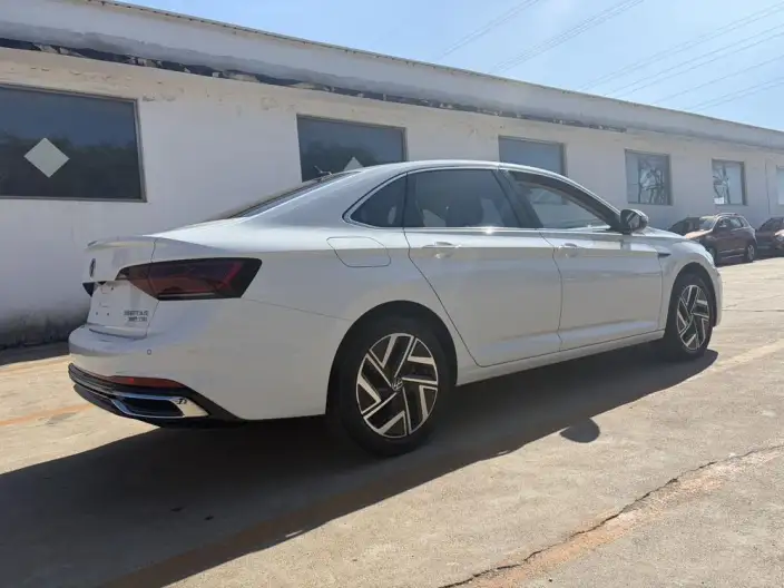 Volkswagen Sagitar 2023 Model 280TSI DSG Beyond Edition Plus – фото 6