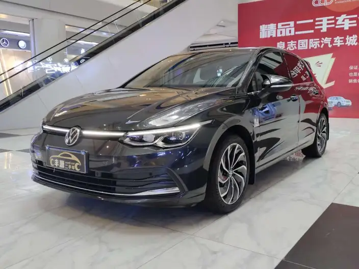 Volkswagen Golf 2023 Model Facelift 280TSI DSG Pro – фото 1