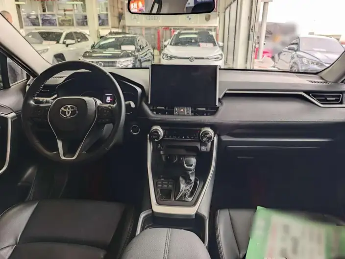 Toyota Wildlander 2022 Model 2.0L 4WD Luxury PLUS Edition – фото 9