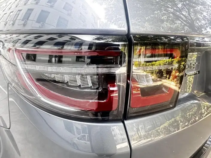 Land Rover Discovery Sport 2022 Model 249PS R-Dynamic S Performance version 5 seat – фото 10