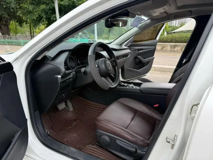 Mazda3 Axela 2021 Model 1.5L Automatic Zhi Model Edition – фото 8