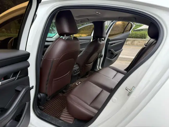 Mazda3 Axela 2021 Model 1.5L Automatic Zhi Model Edition – фото 9