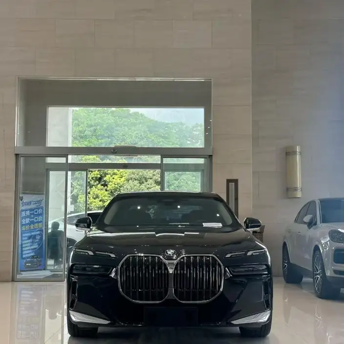 BMW 7 Series 2023 Model 735Li M Sports Set – фото 2