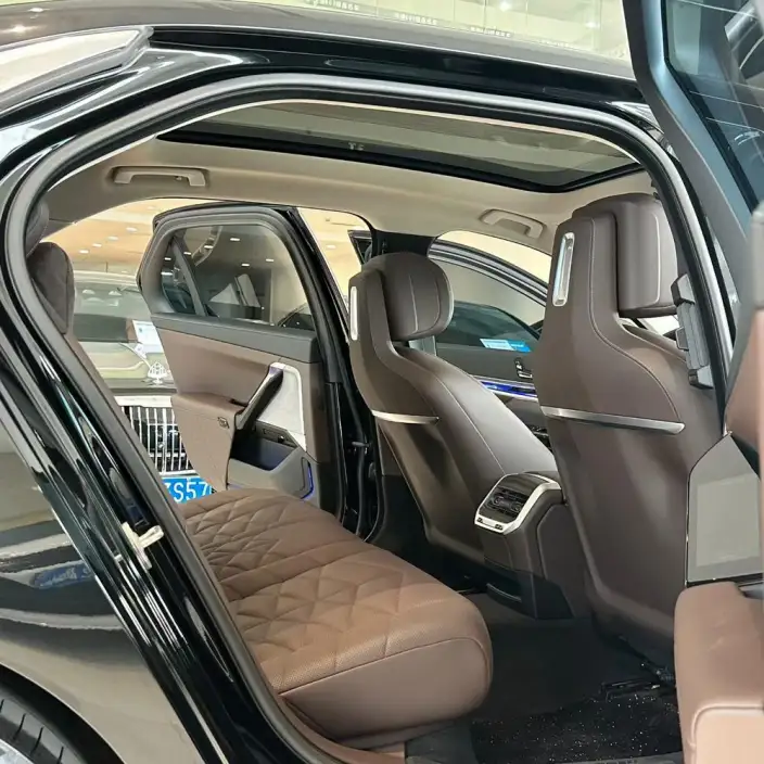 BMW 7 Series 2023 Model 735Li M Sports Set – фото 5
