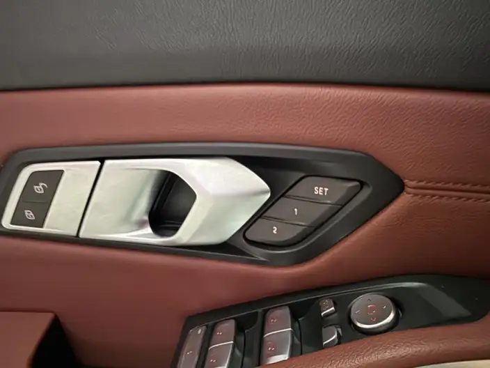 BMW 3 Series 2023 Model 320Li M Sports Set – фото 16