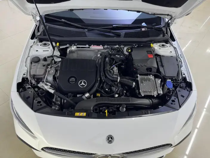 Mercedes-Benz A-class 2024 Model Facelift II A 180 L – фото 10